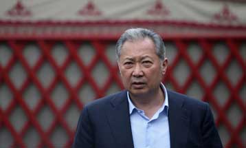 Έφυγε από το Καζακστάν ο ανατραπείς πρόεδρος της Κιργιζίας