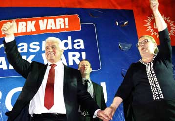 Ο κ.Ερογλου οφείλει να προσέλθει στις συνομιλίες για το Κυπριακό, δηλώνει η Αθήνα