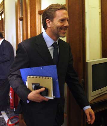 Περικοπές και προβολή της Θεσσαλίας οι προϋποθέσεις Γερουλάνου για τους Μεσογειακούς