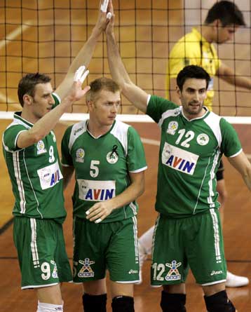 Ολυμπιακός και Παναθηναϊκός έκαναν εύκολα το 1-0 κόντρα σε Λαμία και σε Αρη αντίστοιχα