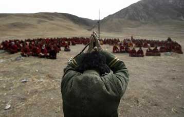 Εθνικό πένθος στην Κίνα για τα θύματα του φονικού σεισμού