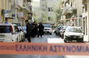 Εν αναμονή της βαλλιστικής για τα όπλα του Επαναστατικού Αγώνα