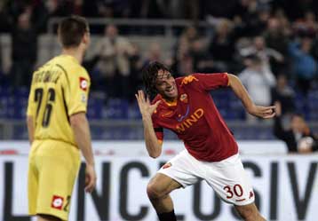 Η Ρόμα «τσεκάρει» στο Ούντινε το εισιτήριο για τον τελικό του Κυπέλλου Ιταλίας