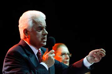 «Ομοϊδεάτης» με τον Ντενκτάς ο Έρογλου, λέει ο Δ.Χριστόφιας