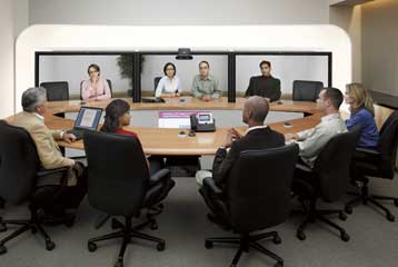 Τα αεροπλάνα καθηλώνονται, οι τηλεδιασκέψεις απογειώνονται