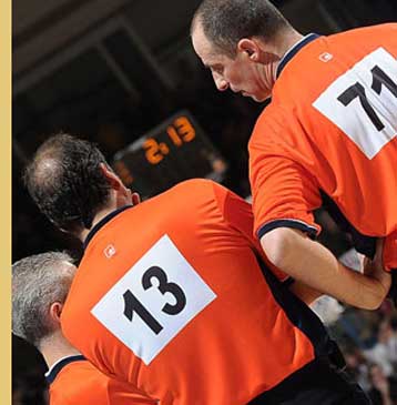 Οι 8 διαιτητές του φάιναλ φορ του Παρισιού