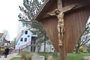 Μία ακόμη παραίτηση επισκόπου για σκάνδαλο κακομεταχείρισης παιδιών