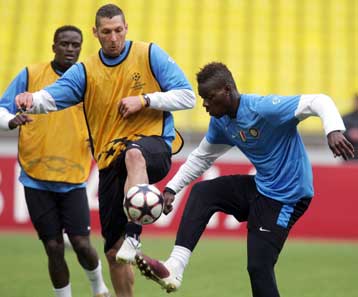 Επίθεση με… κλωτσιές του Ματεράτσι στον Μπαλοτέλι