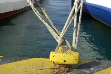 Δεμένα τα πλοία στο λιμάνι του Πειραιά τη Δευτέρα λόγω απεργίας της ΠΝΟ