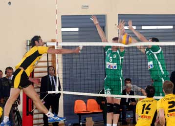 Ο Αρης ισοφάρισε σε 1-1 τη σειρά των ημιτελικών με τον Παναθηναϊκό