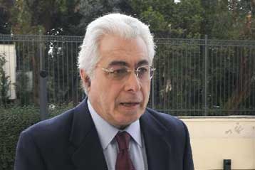 Ανήσυχη η ΝΔ για την ενδεχόμενη παρουσία του Αρ.Παυλίδη στη συνδιάσκεψη της Ρόδου