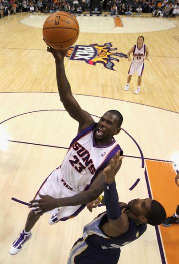 Οι Σανς απάντησαν με νέο «break» στην έδρα του Πόρτλαντ