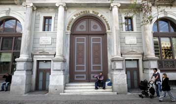 Την Εθνική υποβαθμίζει η Moodys, ανοικτό το ενδεχόμενο για άλλες πέντε τράπεζες