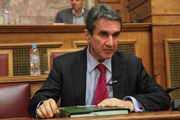 Από Σεπτέμβριο οι παρακρατήσεις στις συντάξεις άνω των 1.400 ευρώ