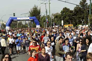 Μαζική η συμμετοχή των πολιτών στον 27ο Γύρο της Αθήνας