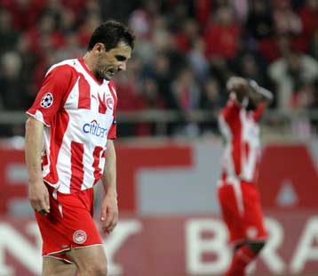 Πρόβλημα και με Στολτίδη στον Ολυμπιακό, Εσπανιόλ για Όσκαρ