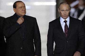 Στην Ιταλία για συνομιλίες με τον Σίλβιο Μπερλουσκόνι ο Ρώσος πρωθυπουργός