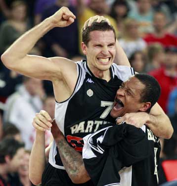 Η Τσιμπόνα κατέθεσε έφεση για το buzzer beater της Παρτιζάν