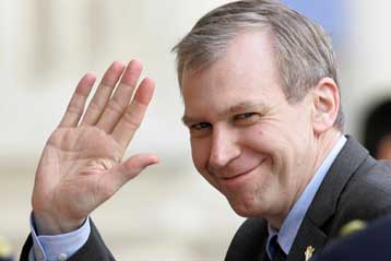 Δεκτή έκανε την παραίτηση της κυβέρνησης Λετέρμ ο βασιλιάς του Βελγίου