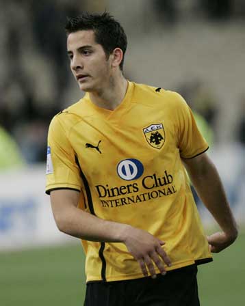 Με ερωτηματικό τον Μανωλά η ΑΕΚ θα υποδεχθεί τον ΠΑΟΚ