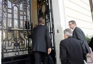 Για τις προτάσεις της ΝΔ ενημέρωσε ο Αντώνης Σαμαράς του κλιμάκιο των ελεγκτών