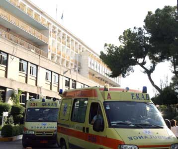 Ανήλικος κεραυνοβολήθηκε την ώρα που σχεδίαζε γκραφίτι σε βαγόνι του ΟΣΕ στη Λάρισα