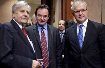 Η Ελλάδα δεν συζητά αναδιάρθρωση χρέους με ΕΕ-ΔΝΤ, τονίζει η Κομισιόν