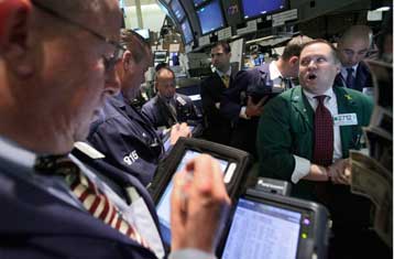 Στο κόκκινο έκλεισε και η Γουόλ Στριτ την Τρίτη