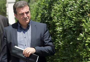 Ενημέρωση από τον Μ.Χρυσοχοΐδη είχε ο Γ.Καρατζαφέρης