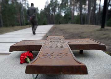 Μυστικά αρχεία για τη σφαγή του Κατίν δίνει η Ρωσία στο φως της δημοσιότητας