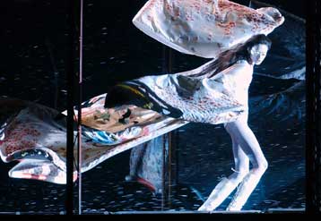 Ναρκωτικά και χάπια είχε καταναλώσει ο Αλεξάντερ ΜακΚουίν πριν την αυτοκτονία του