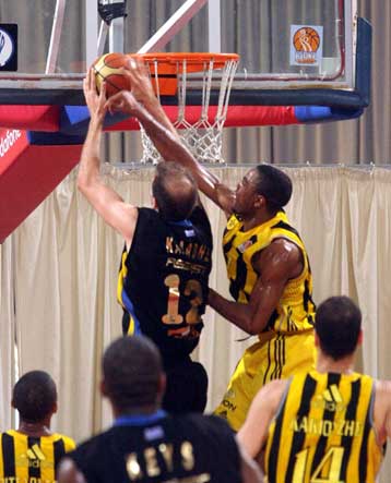 Το Μαρούσι νίκησε τον Αρη στο Αλεξάνδρειο σε… προθέρμανση για τα πλέι οφ