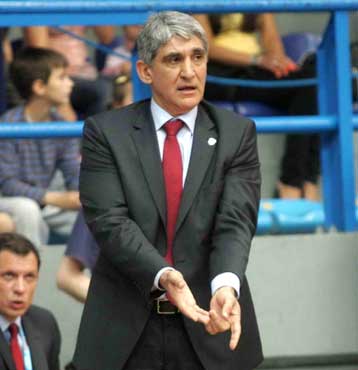 Ευχαριστημένος από το δυνατό ματς ο Γιαννάκης, δεν ανησυχεί ο Ζούρος