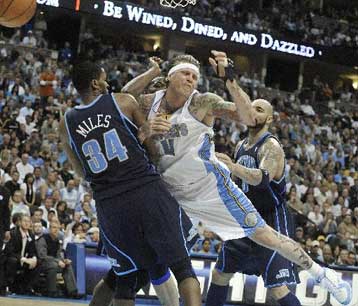 Προβάδισμα στους Μπακς, μείωσαν οι Νάγκετς