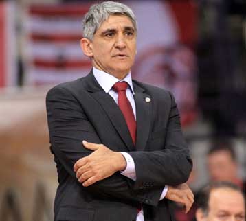 «Σεβόμαστε τον Αρη» δήλωσε ο Γιαννάκης εν όψει των πλέι οφ στην Α1