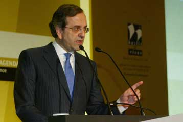 «Μετωπική» Σαμαρά στην κυβέρνηση για την κρίση δανεισμού και την εμπλοκή ΔΝΤ