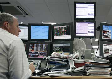 Πτώση των spread και των ασφαλίστρων κινδύνου εν όψει του «συμβολαίου στήριξης»