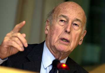 «Η ΕΕ δεν εκπλήρωσε το καθήκον της στην ελληνική κρίση» λέει ο Ζ.Ντ’Εστέν