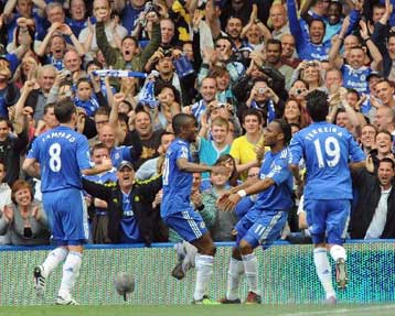 Σούπερ ντέρμπι στο Ανφιλντ κρίνει τον πρωταθλητή, «φωτιά» στην primera