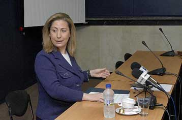 Σε αργία τέθηκαν δύο γιατροί που κατηγορήθηκαν για χρηματισμό