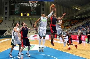 Με περίπατο πήρε προβάδισμα ο Παναθηναϊκός, 82-57 τον Πανιώνιο