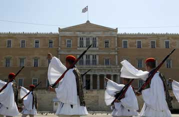 Οι πρώτες αντιδράσεις του διεθνούς Τύπου για τη συμφωνία στήριξης