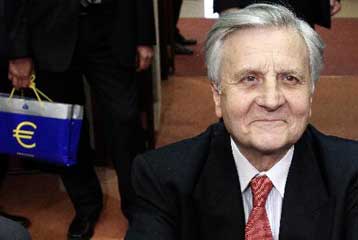 Και πρόσθετα μέτρα αν χρειαστεί, δηλώνουν ΕΚΤ και αξιωματούχοι ΕΕ-ΔΝΤ