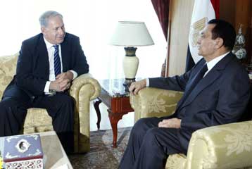 «Εποικοδομητικές» συνομιλίες Νετανιάχου-Μουμπάρακ για το Μεσανατολικό