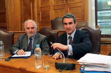 Στο 4% οι απολύσεις, ανοιχτό το ενδεχόμενο περικοπών στις αποζημιώσεις