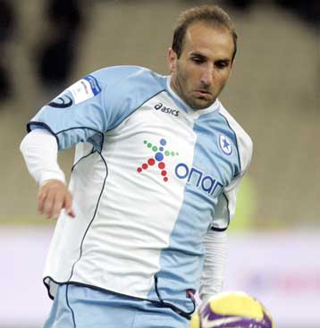 Ανανέωσε ο Νεμπεγλέρας στον Ατρόμητο μέχρι το 2011