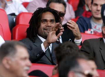 Ερχομαι με λευκό συμβόλαιο, δήλωσε ο Καρεμπέ