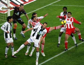 Το ντέρμπι της Τούμπας βγάζει φαβορί για την πρωτιά