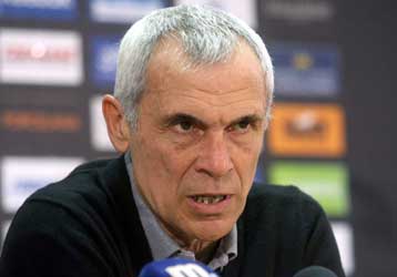 «Ενέσεις» ηθικού από τον Κούπερ στους παίκτες του Αρη