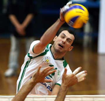 Καμία ανησυχία για την υγεία του Πανταλέοντα, δήλωσε ο γιατρός του Παναθηναϊκού